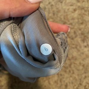 Size 6 lululemon bra